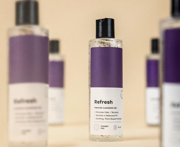 pH Balancing Intimate Body Wash for Sensitive Skin, Gentle Cleansing & Freshness
